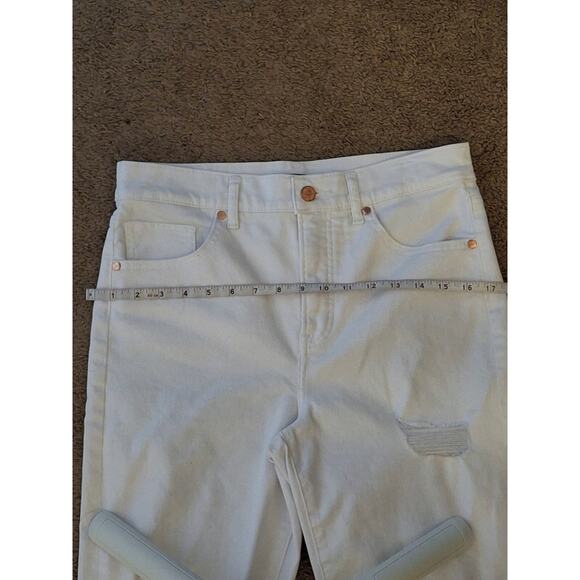 Express Women's White Distressed Raw Hem High Rise Straight Jeans Size 8 Long - Picture 4 of 12